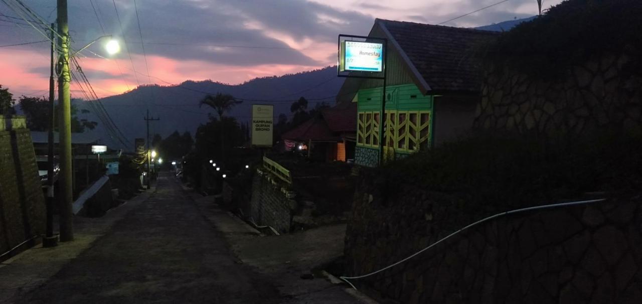Homestay Anggun Bromo Eksteriør bilde