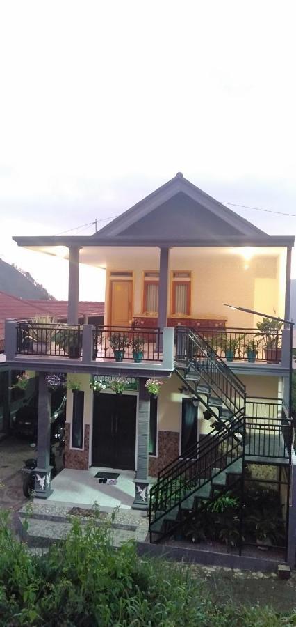 Homestay Anggun Bromo Eksteriør bilde