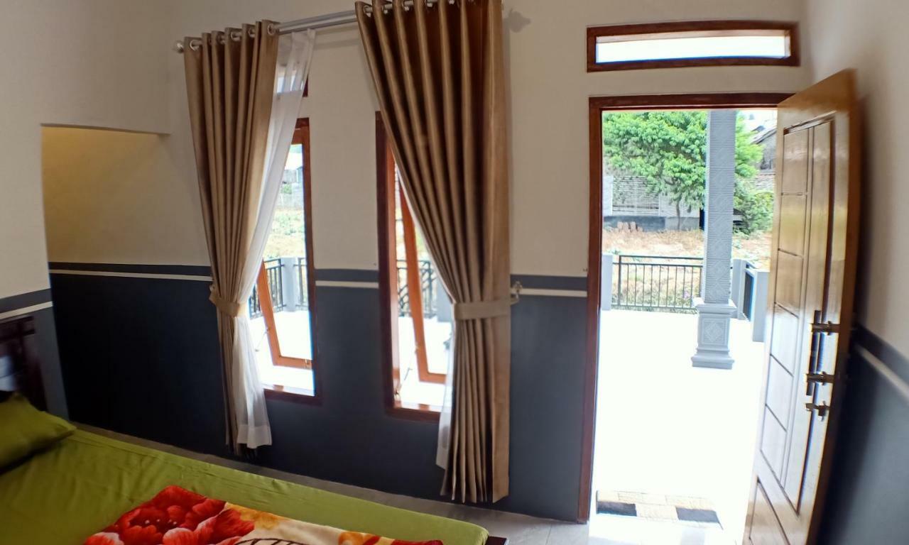Homestay Anggun Bromo Eksteriør bilde